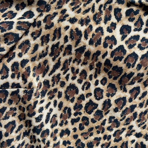 Briggs New York Women’s Size 1X Leopard Print Button Down Jacket - Picture 5 of 7